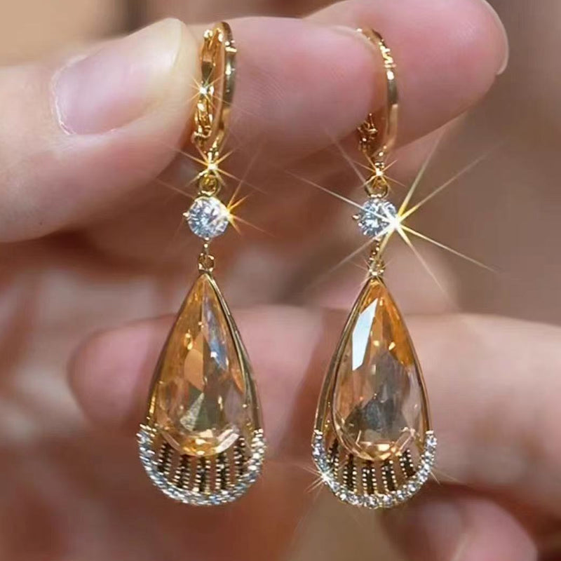 Elegant Amber Teardrop Dangle Earrings